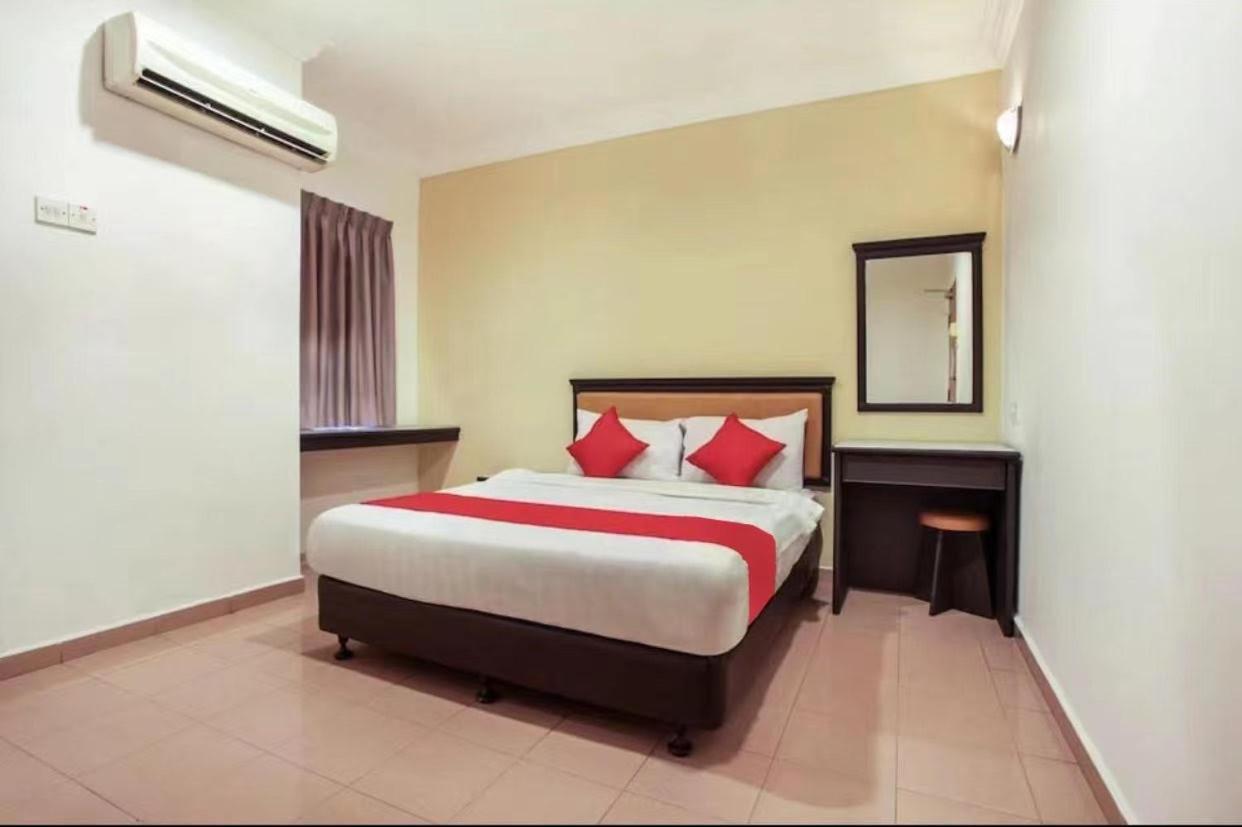Hotel Home 88 Teluk Intan Exterior foto