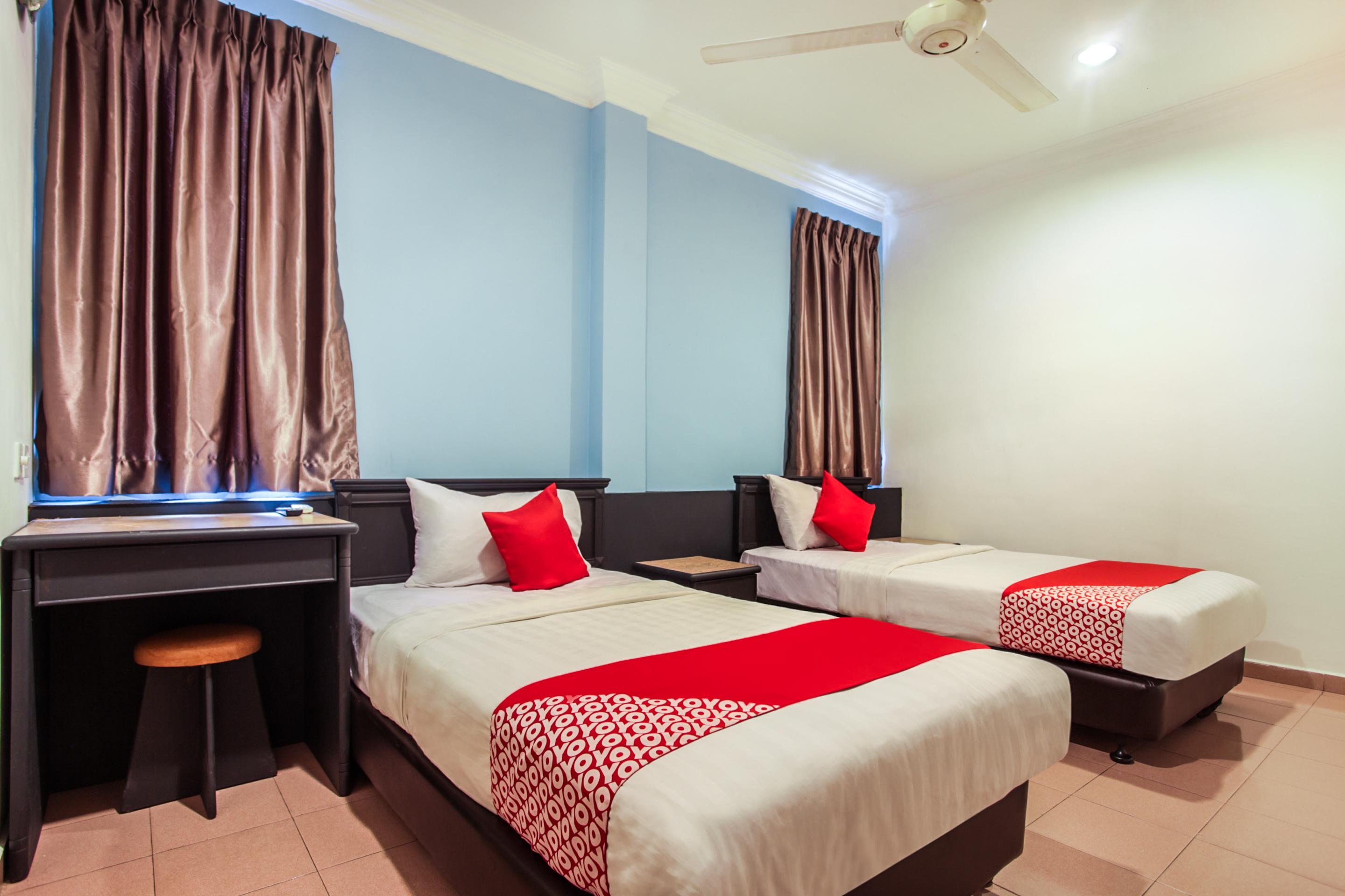 Hotel Home 88 Teluk Intan Exterior foto